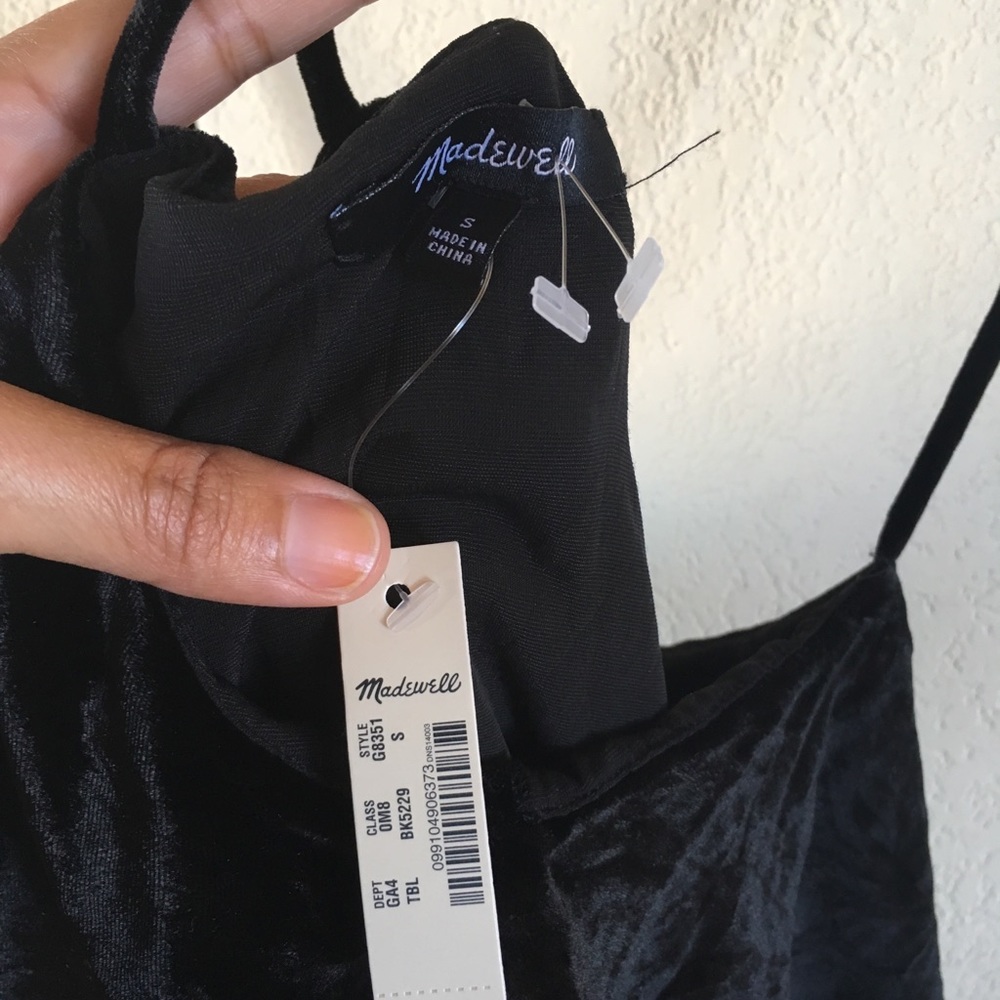 NWT Madewell velvet ruffle mini black criss cross - Picture 6 of 7